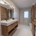 Floor Fluxury Penthouse - Family Friendly - Mountain View - Huge Terrace * Brasov