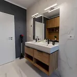 Floor Fluxury Penthouse - Family Friendly - Mountain View - Huge Terrace