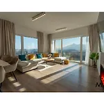 Floor Fluxury Penthouse - Family Friendly - Mountain View - Huge Terrace Apartment *