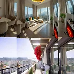 Floor Fluxury Penthouse - Family Friendly - Mountain View - Huge Terrace Apartment *