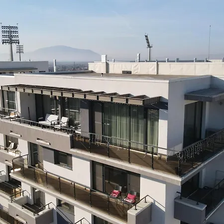 Stunning Holiday Penthouse - Family Friendly - Mountain View - Huge Terrace - Top Floor - Acs - Outlet Mall - Grocery * בראשוב