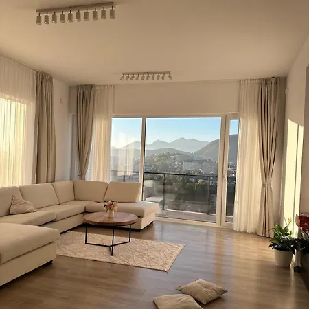 Floor Fluxury Penthouse - Family Friendly - Mountain View - Huge Terrace בראשוב