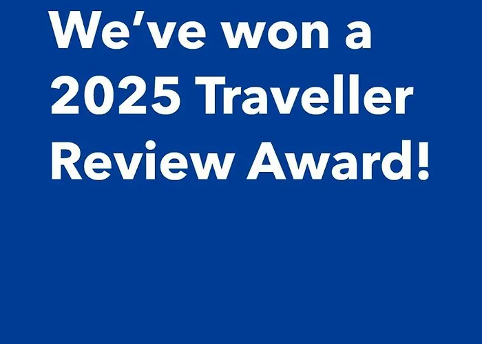 Stunning Holiday Penthouse - Family Friendly - Mountain View - Huge Terrace - Top Floor - Acs - Outlet Mall - Grocery דירה *