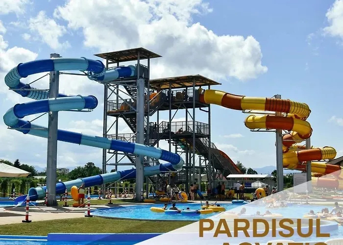 Stunning Holiday Penthouse - Family Friendly - Mountain View - Huge Terrace - Top Floor - Acs - Outlet Mall - Grocery *